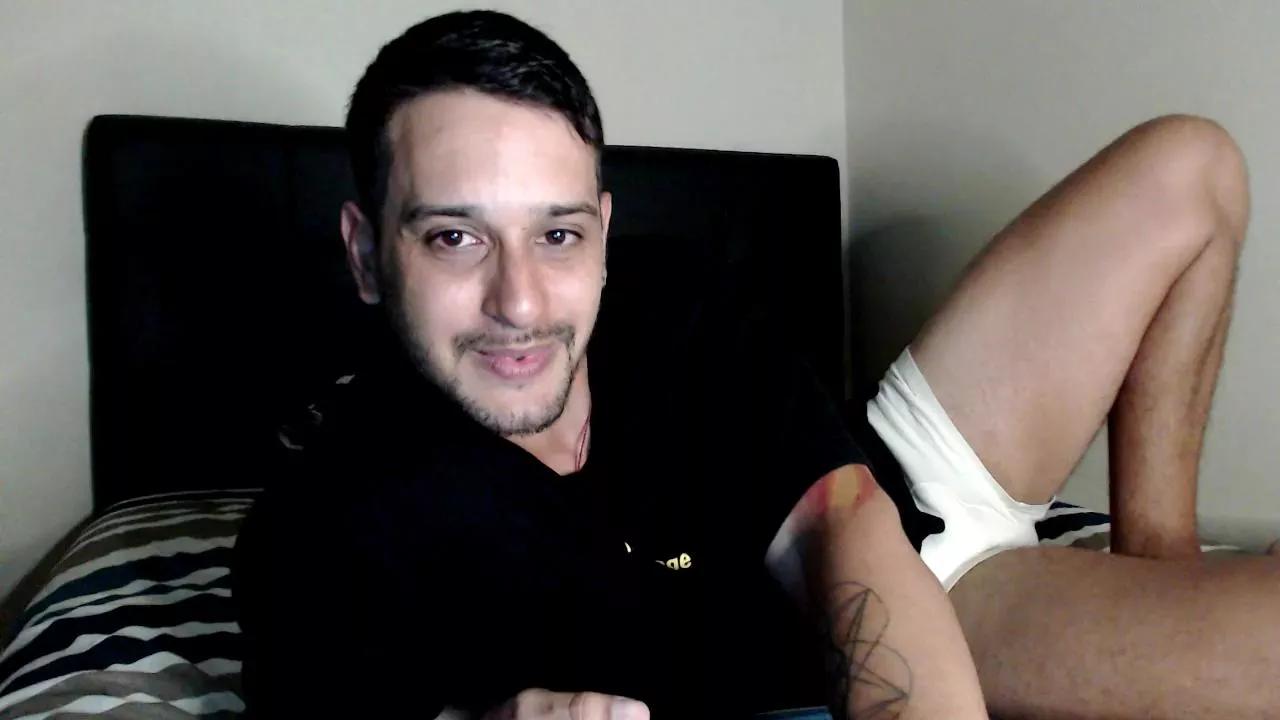 bigale24 on Cam4 