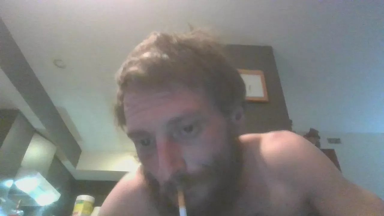 Offline bigBUZZZZ69 on Cam4