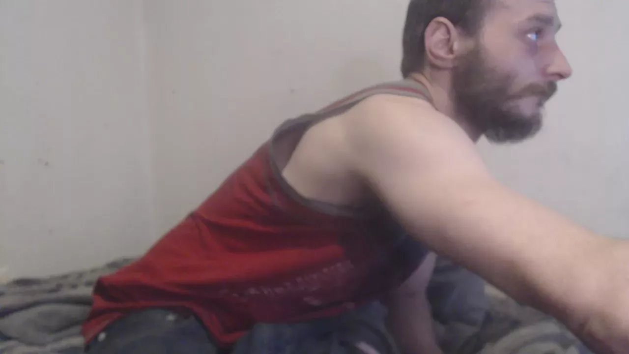 Offline bigBUZZZZ69 on Cam4