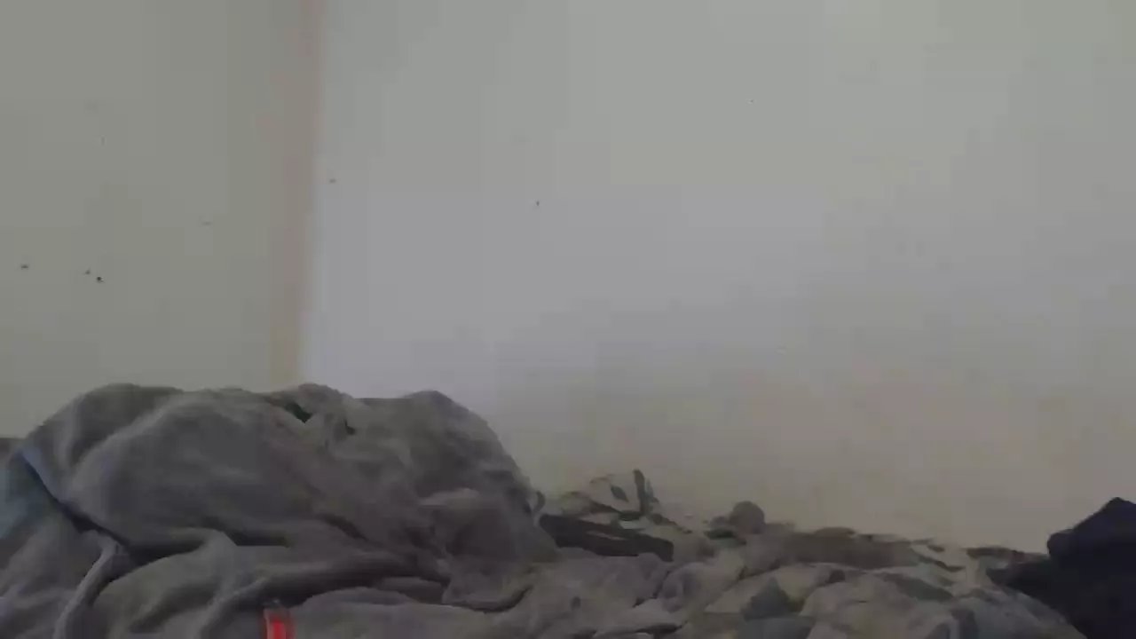 Offline bigBUZZZZ69 on Cam4