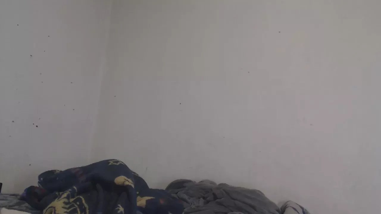 Offline bigBUZZZZ69 on Cam4