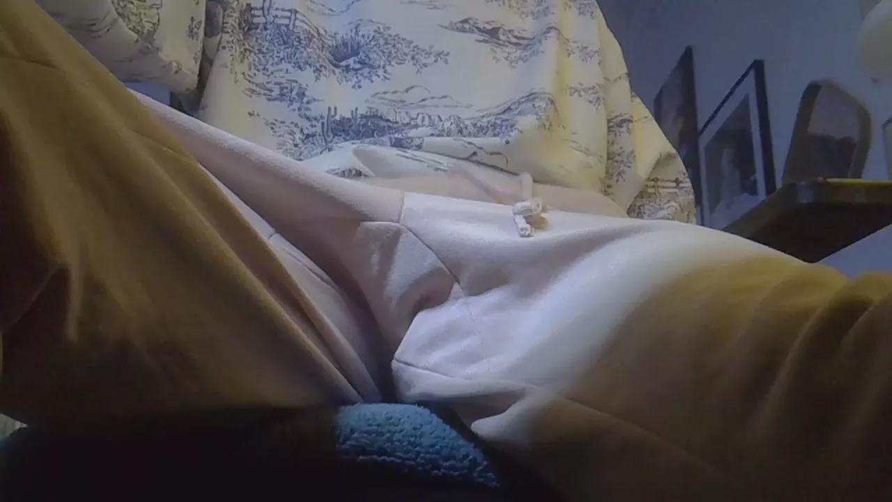 bigone46_xxx on Cam4 