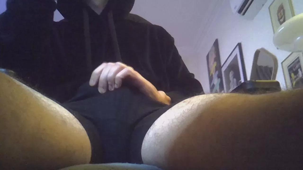 bigone46_xxx on Cam4 