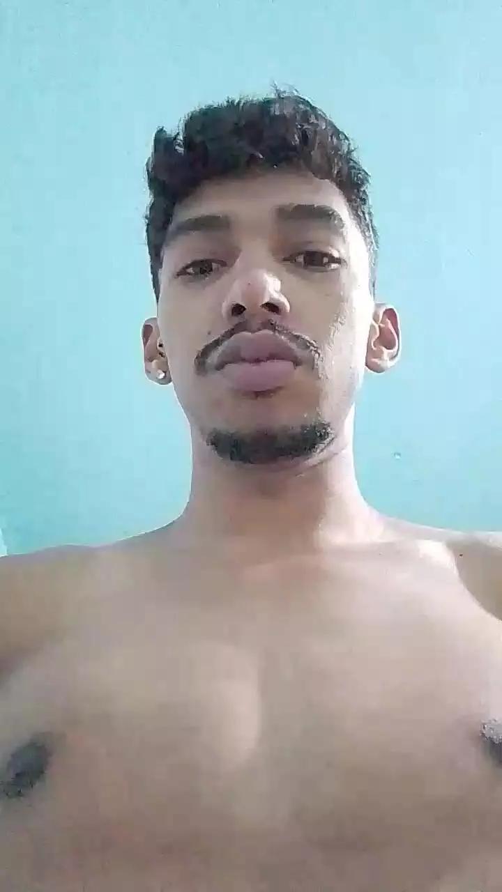 Binhox4 on Cam4 