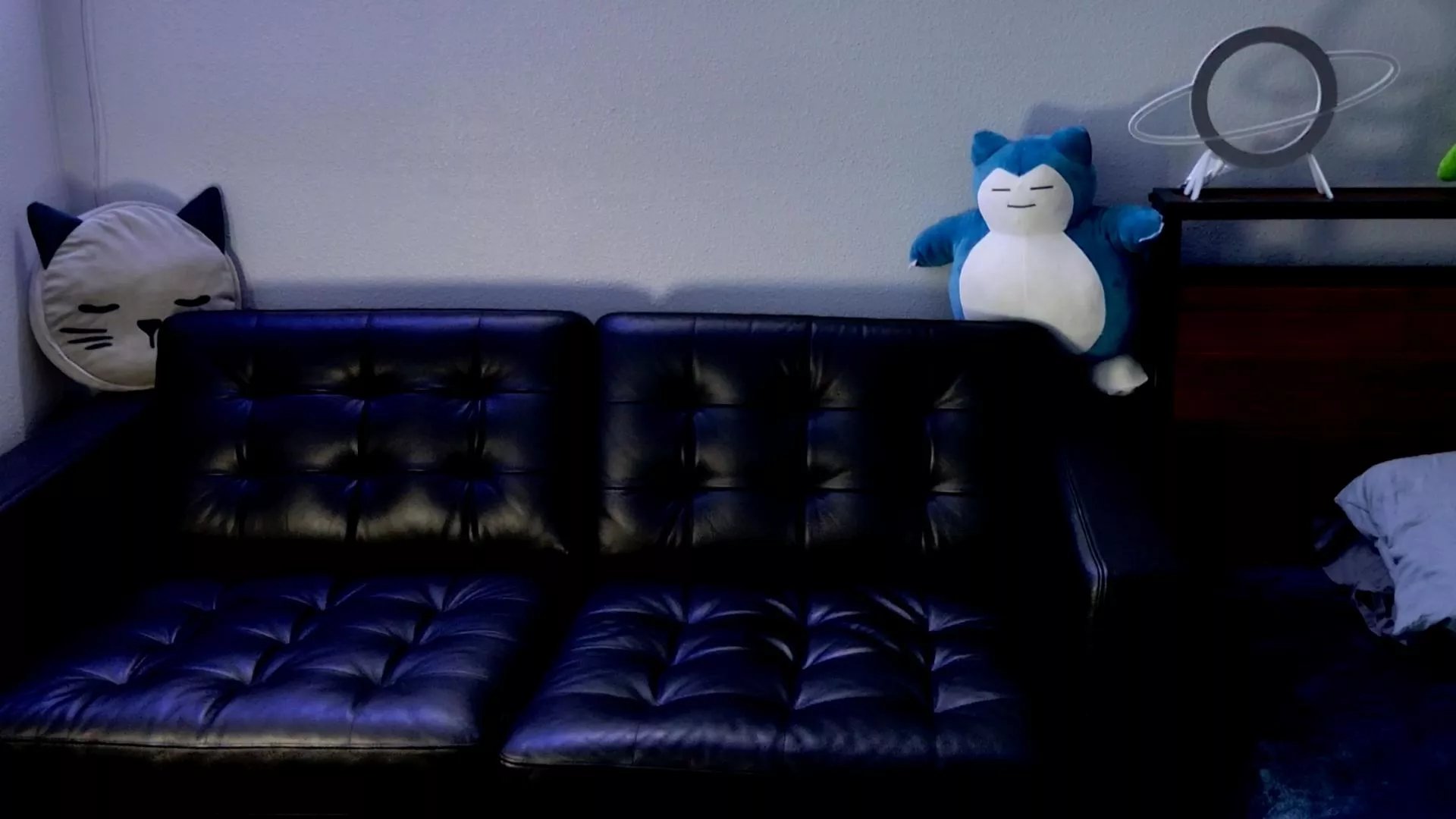 Offline BlueEyedTallGuy on Cam4