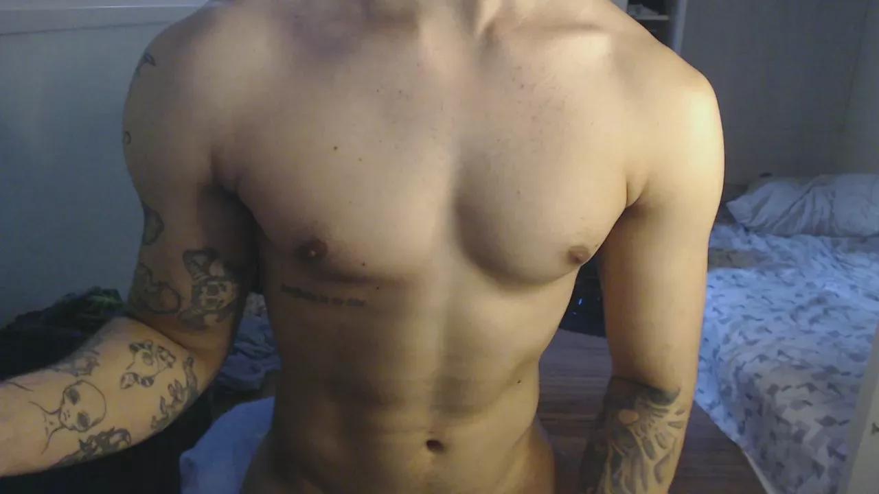 brazilianjapa2 on Cam4 