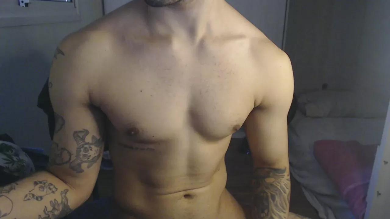 brazilianjapa2 on Cam4 