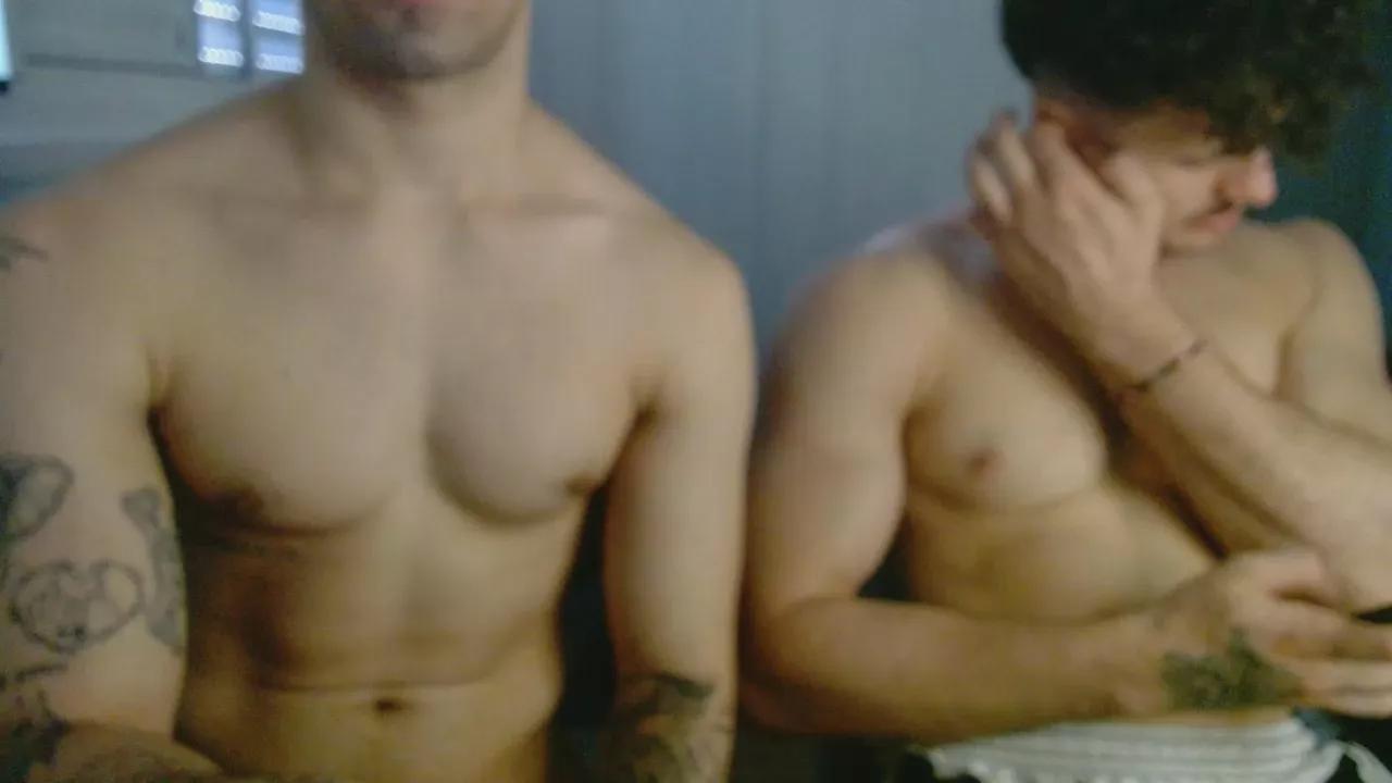 brazilianjapa2 on Cam4 