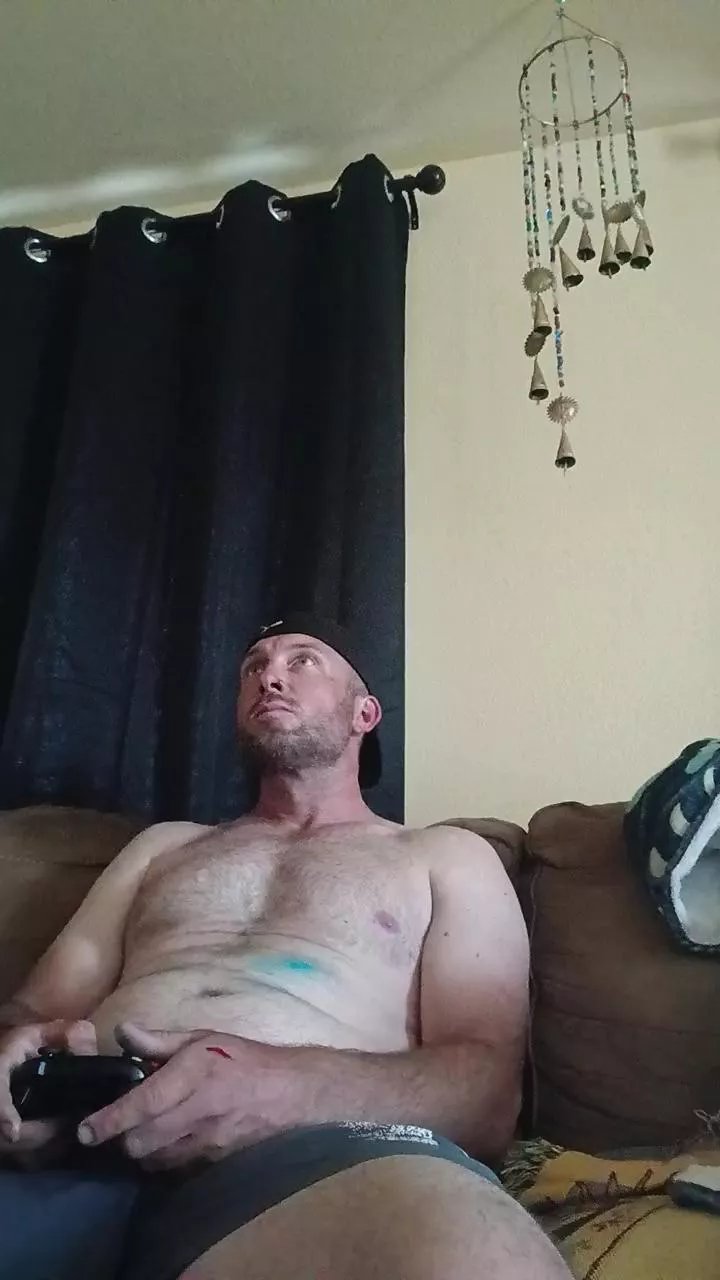 Offline brucejuce666 on Cam4