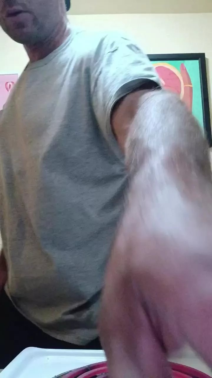 Offline brucejuce666 on Cam4