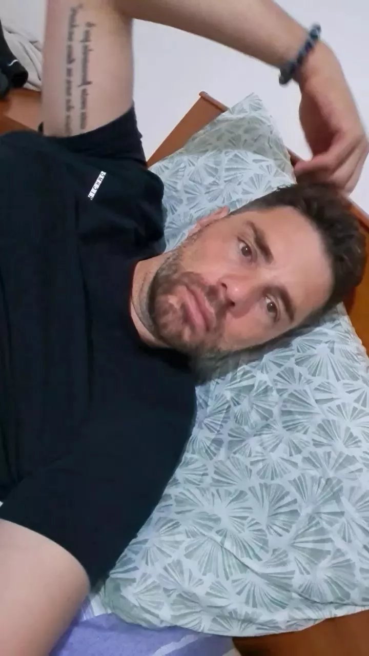 Offline carletidd on Cam4