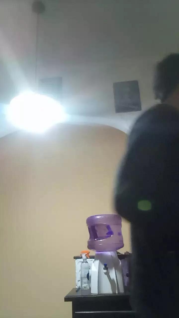 Carlitos12 on Cam4 