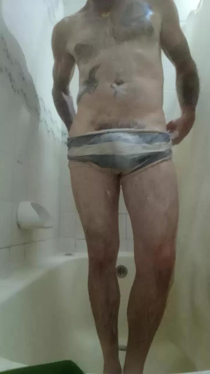 Carlitos12 on Cam4 