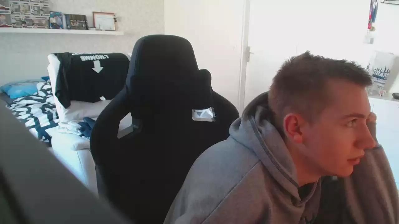 Cedric_bwc on Cam4 