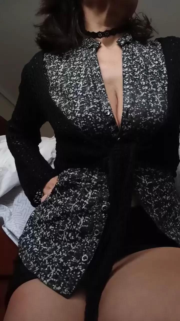 cheekys on Cam4 