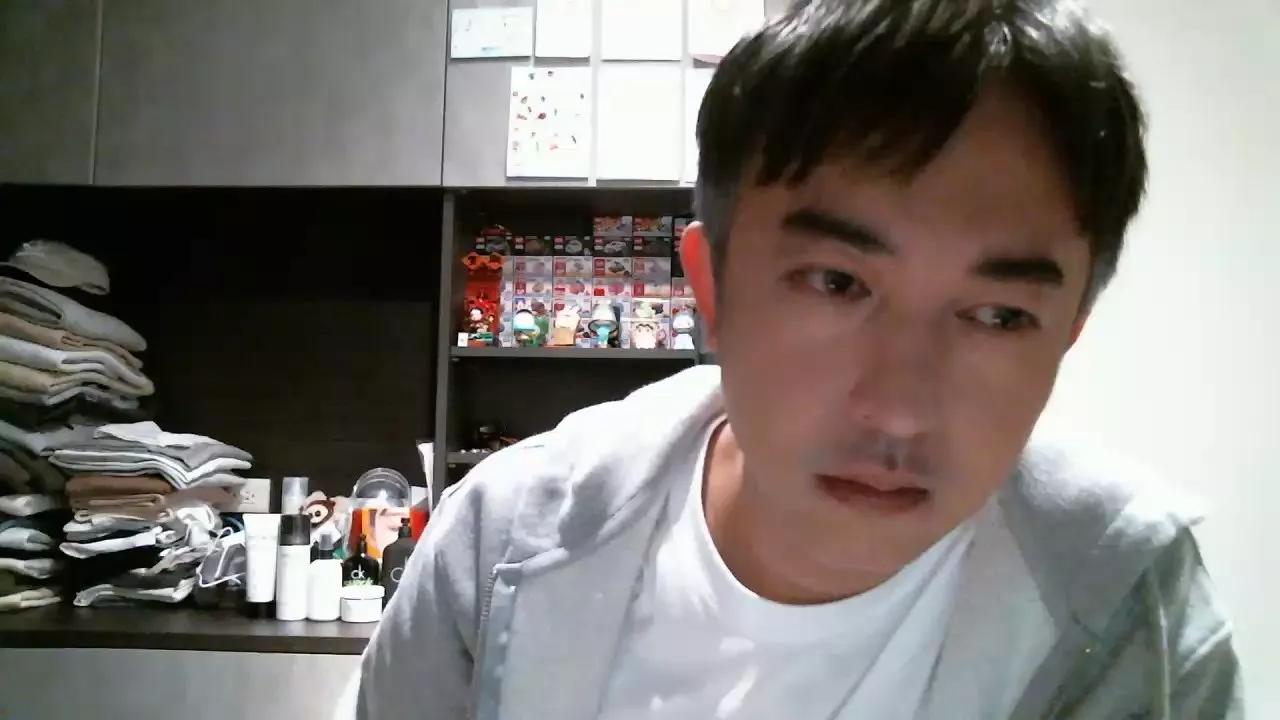 chriswu69820 on Cam4 