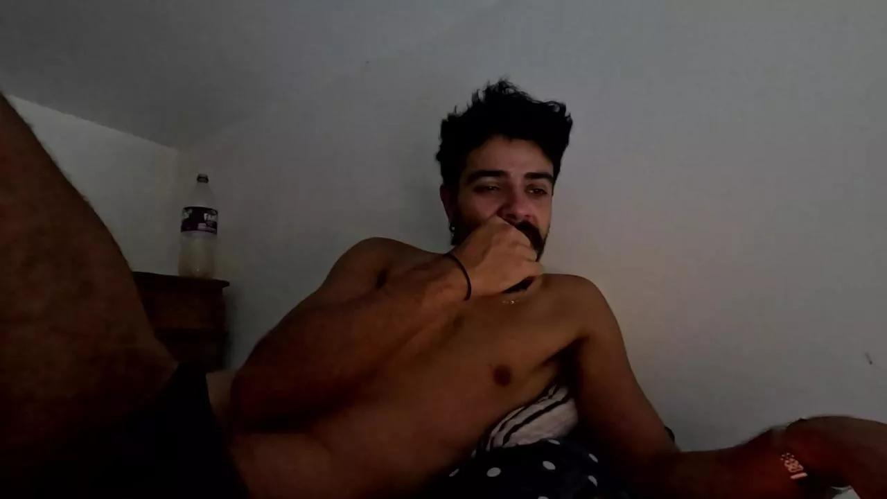CocckDesttroyer on Cam4 