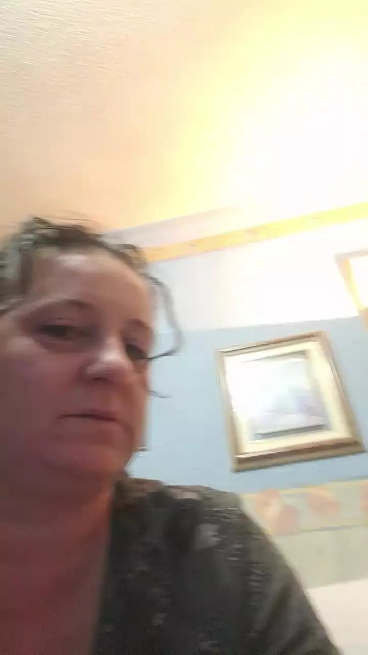 Offline Dama43p on Cam4