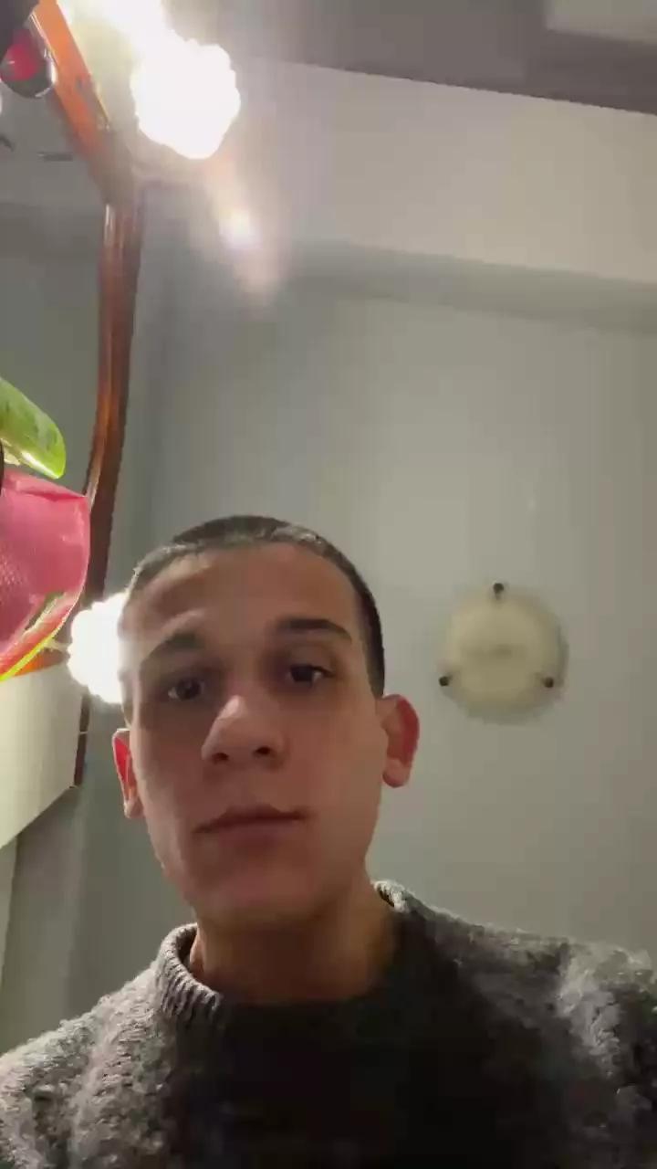 Damiano2448 on Cam4 
