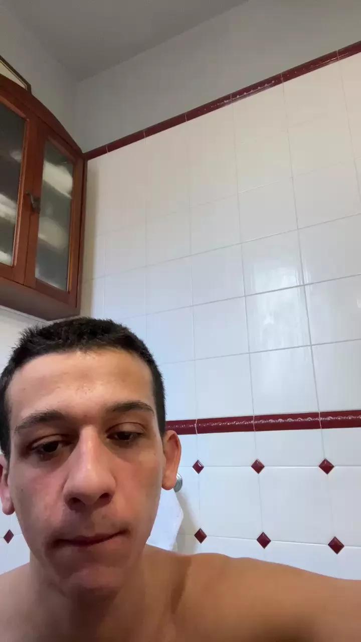 Damiano2448 on Cam4 