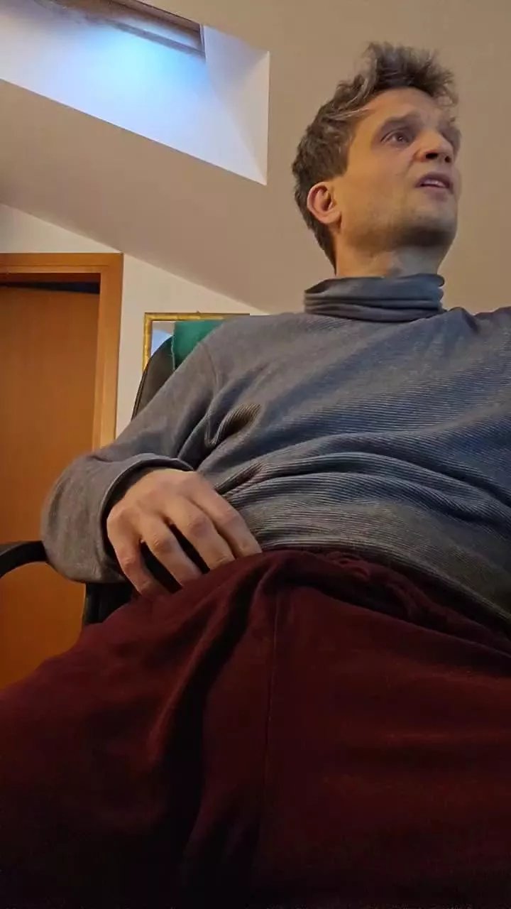 Offline devilman18 on Cam4