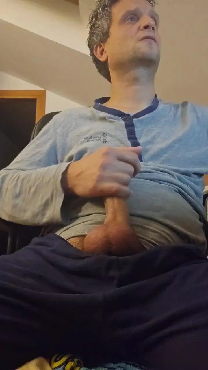 Offline devilman18 on Cam4