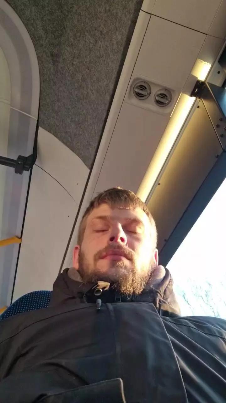 Dirtydick95 on Cam4 