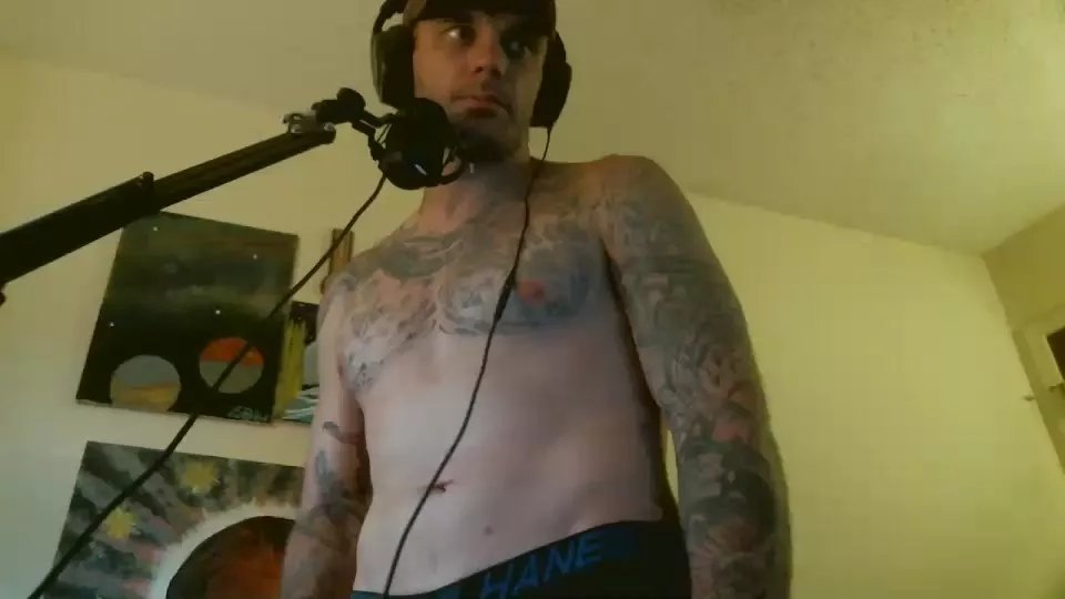 Offline dustinhenleyfit on Cam4