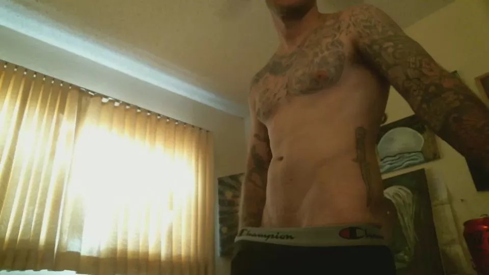 Offline dustinhenleyfit on Cam4