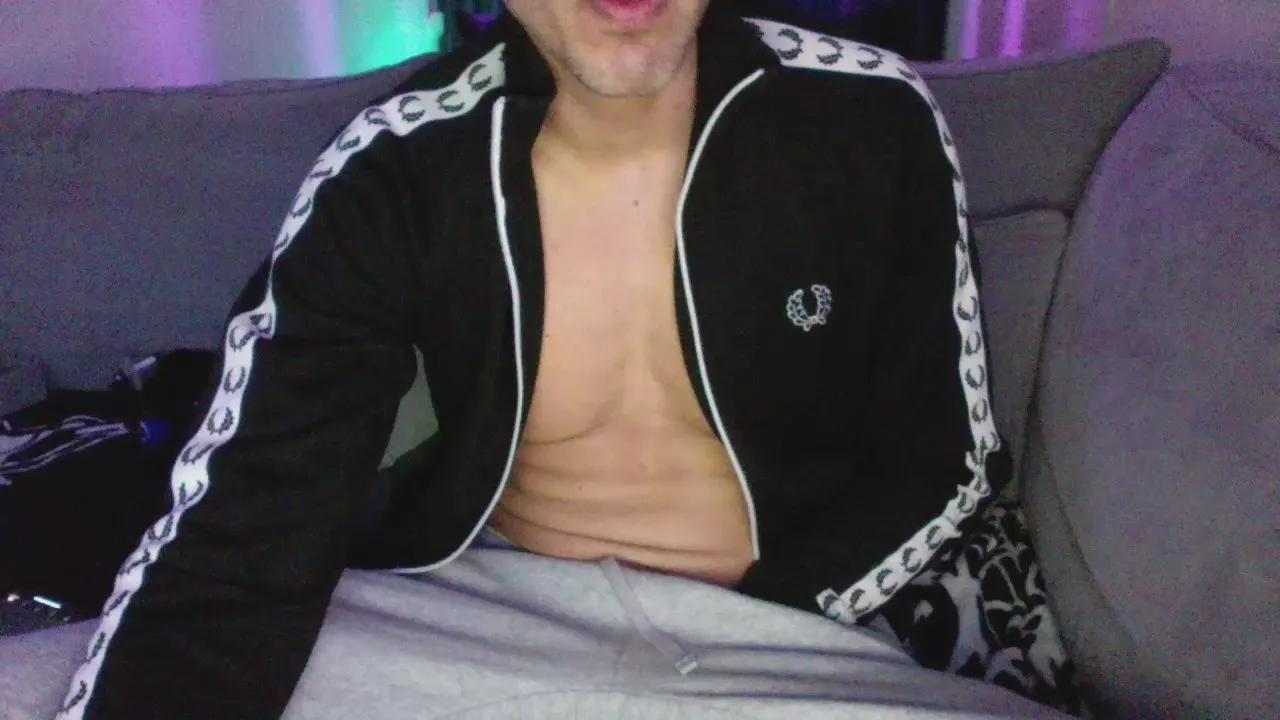 Dutchversaguy on Cam4 
