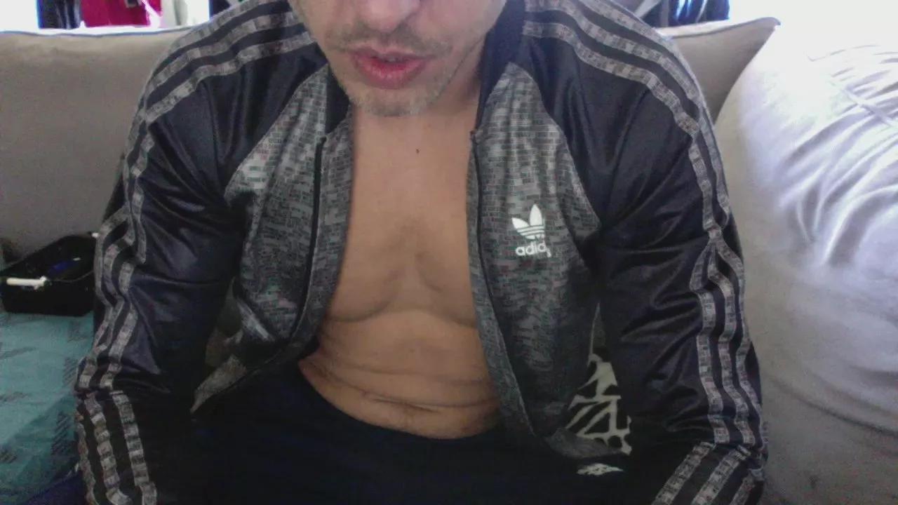 Dutchversaguy on Cam4 