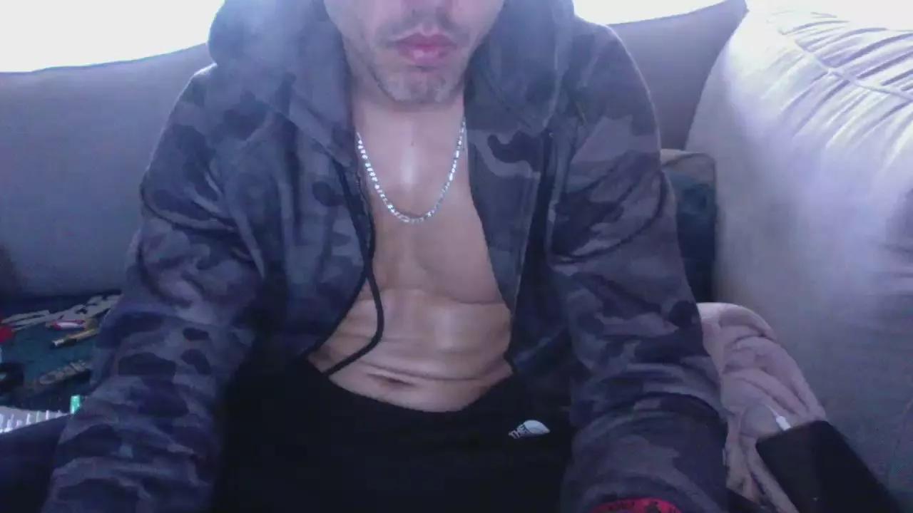 Dutchversaguy on Cam4 