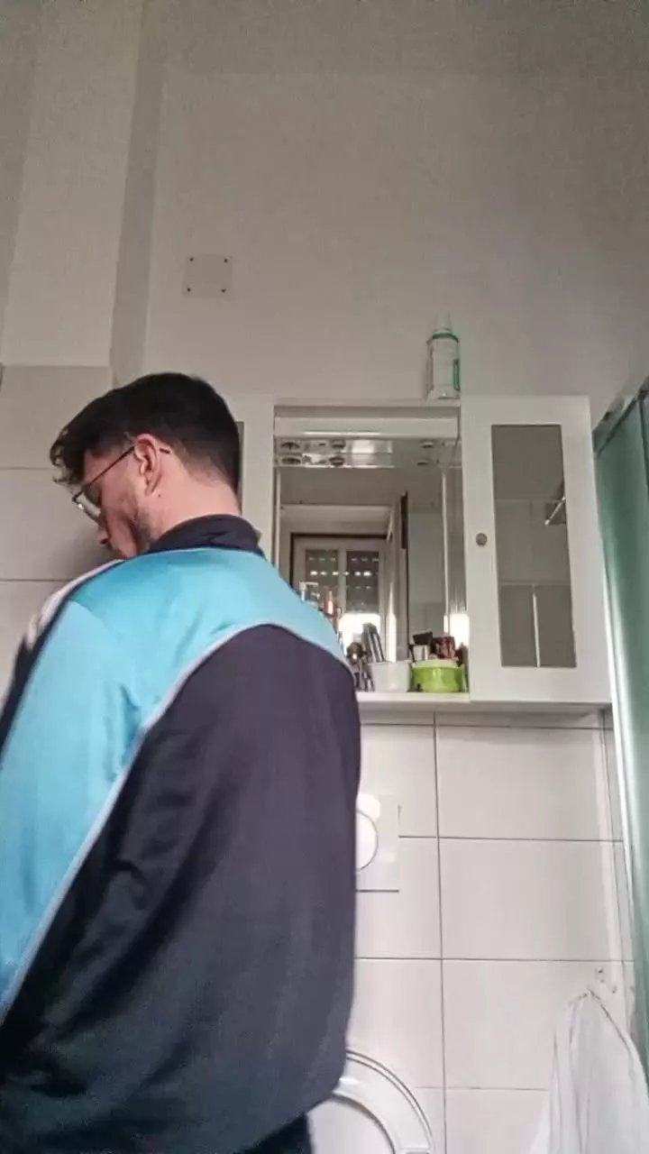 Offline Ehiyo on Cam4