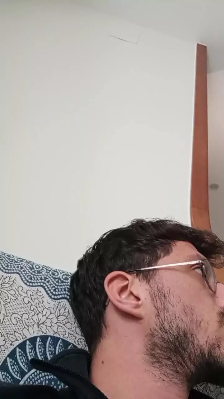 Offline Ehiyo on Cam4