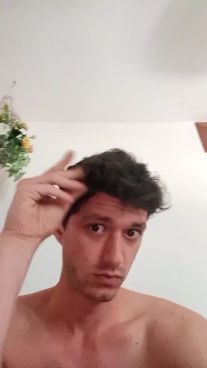 Offline Ehiyo on Cam4