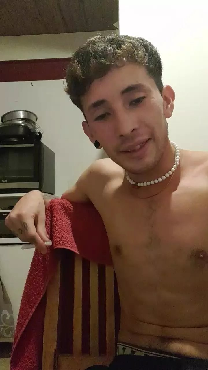 Offline Elnenejapi on Cam4