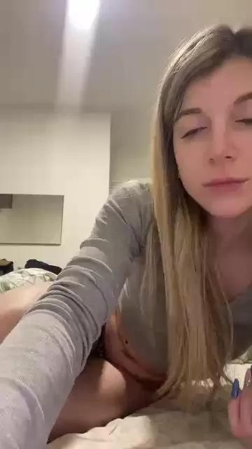 emilychannel on Cam4 