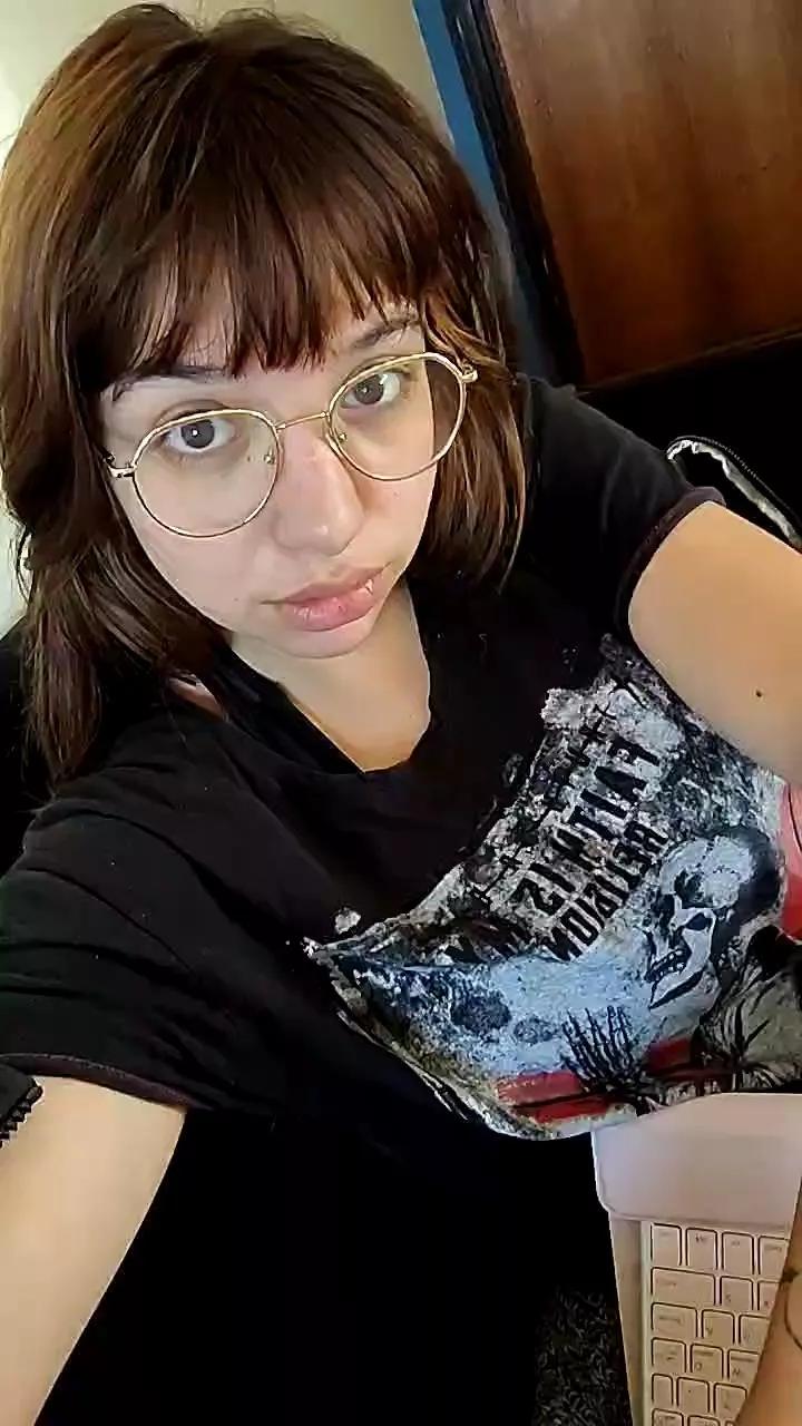 Eroqueen on Cam4 