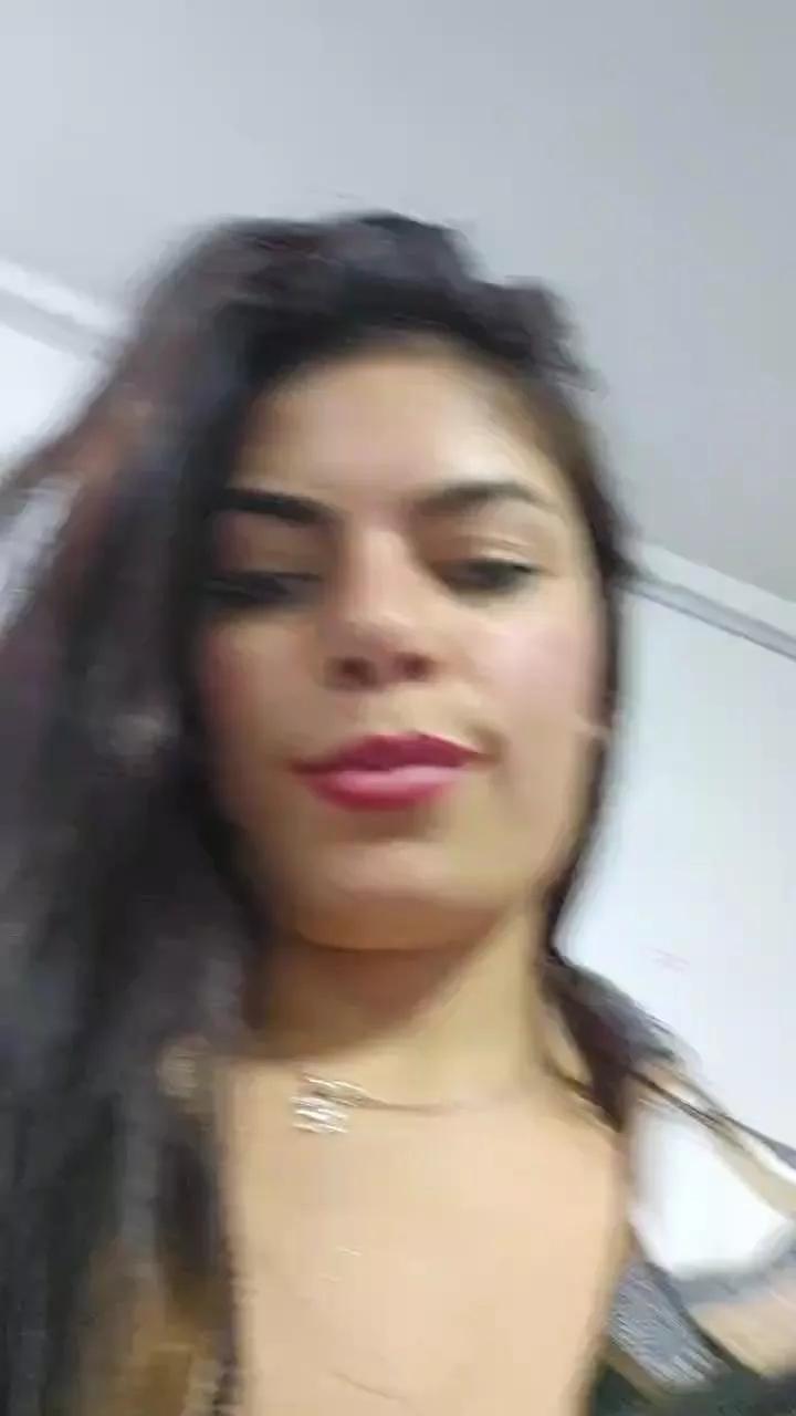 Estefanii_R on Cam4 