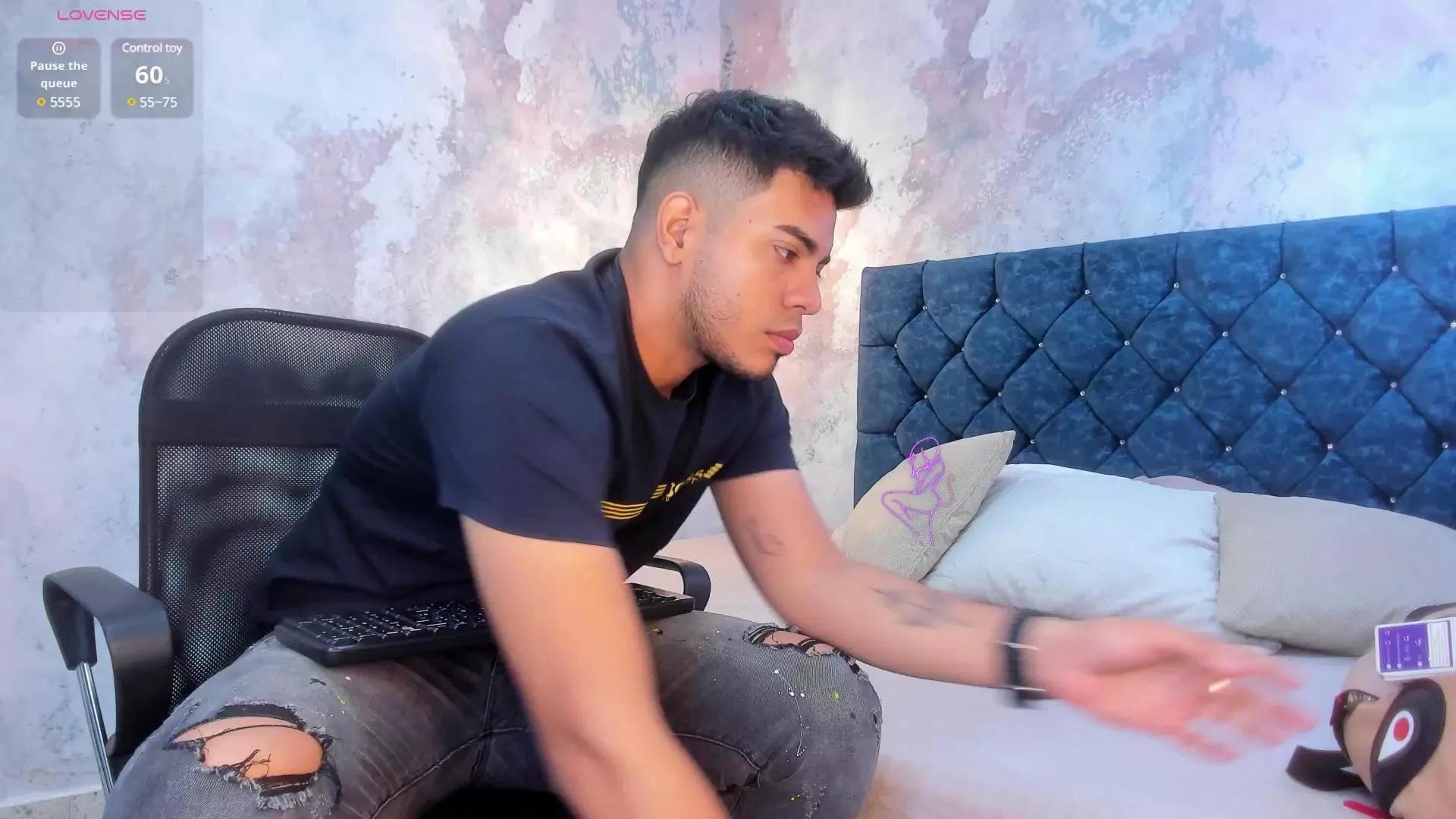 ETHAN_DRAVEN on Cam4 