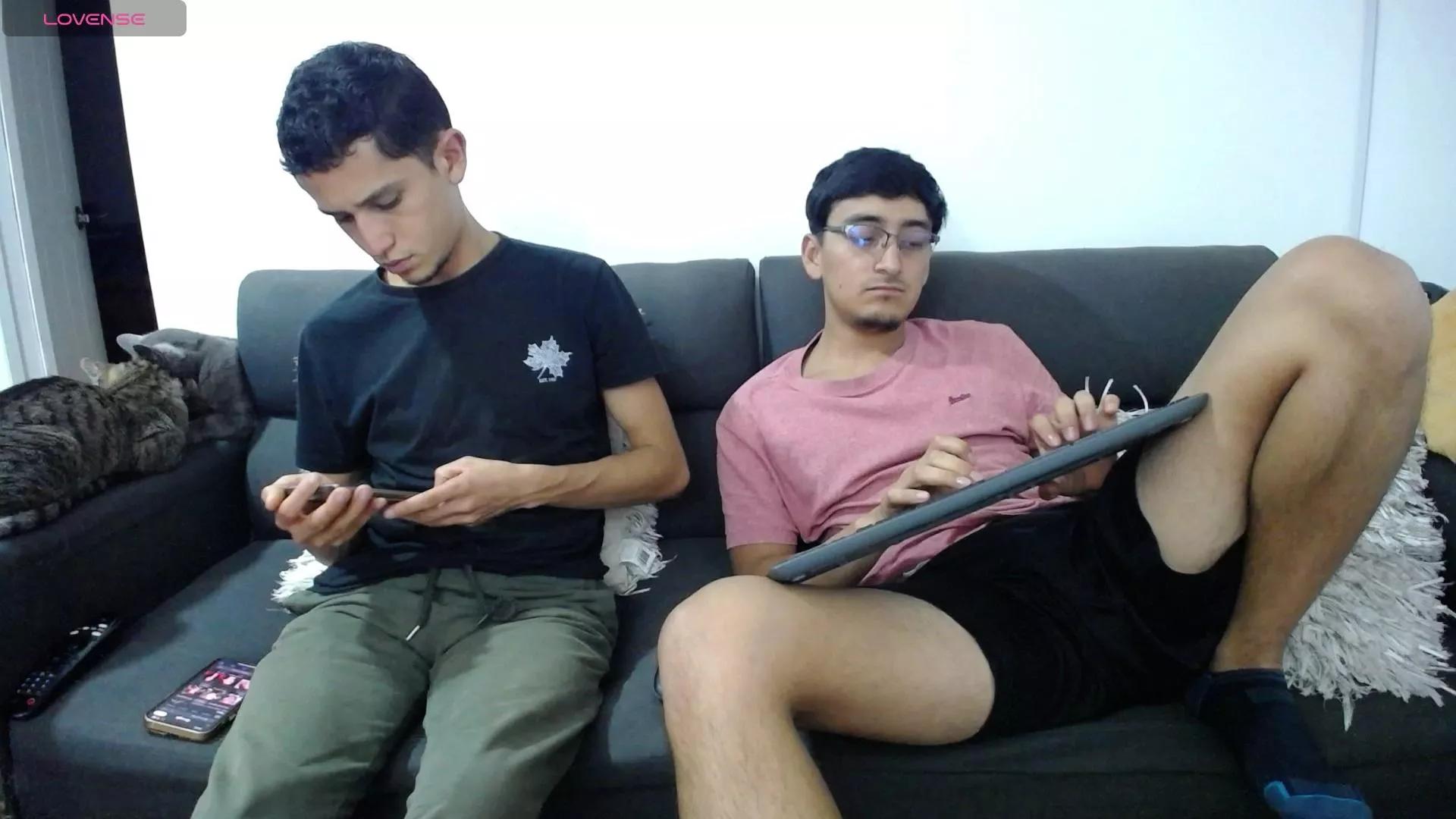 fallgays on Cam4 