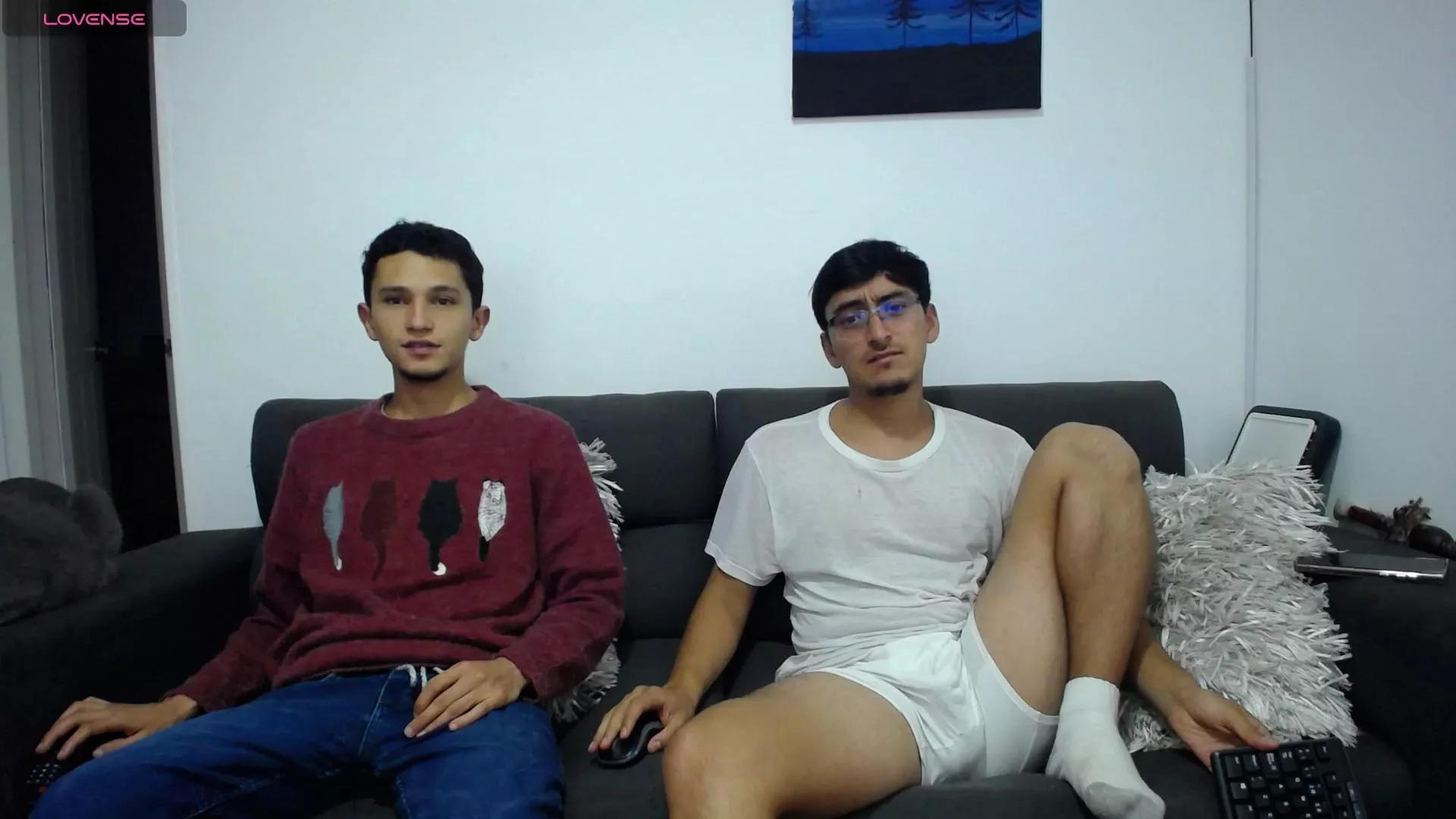 fallgays on Cam4 