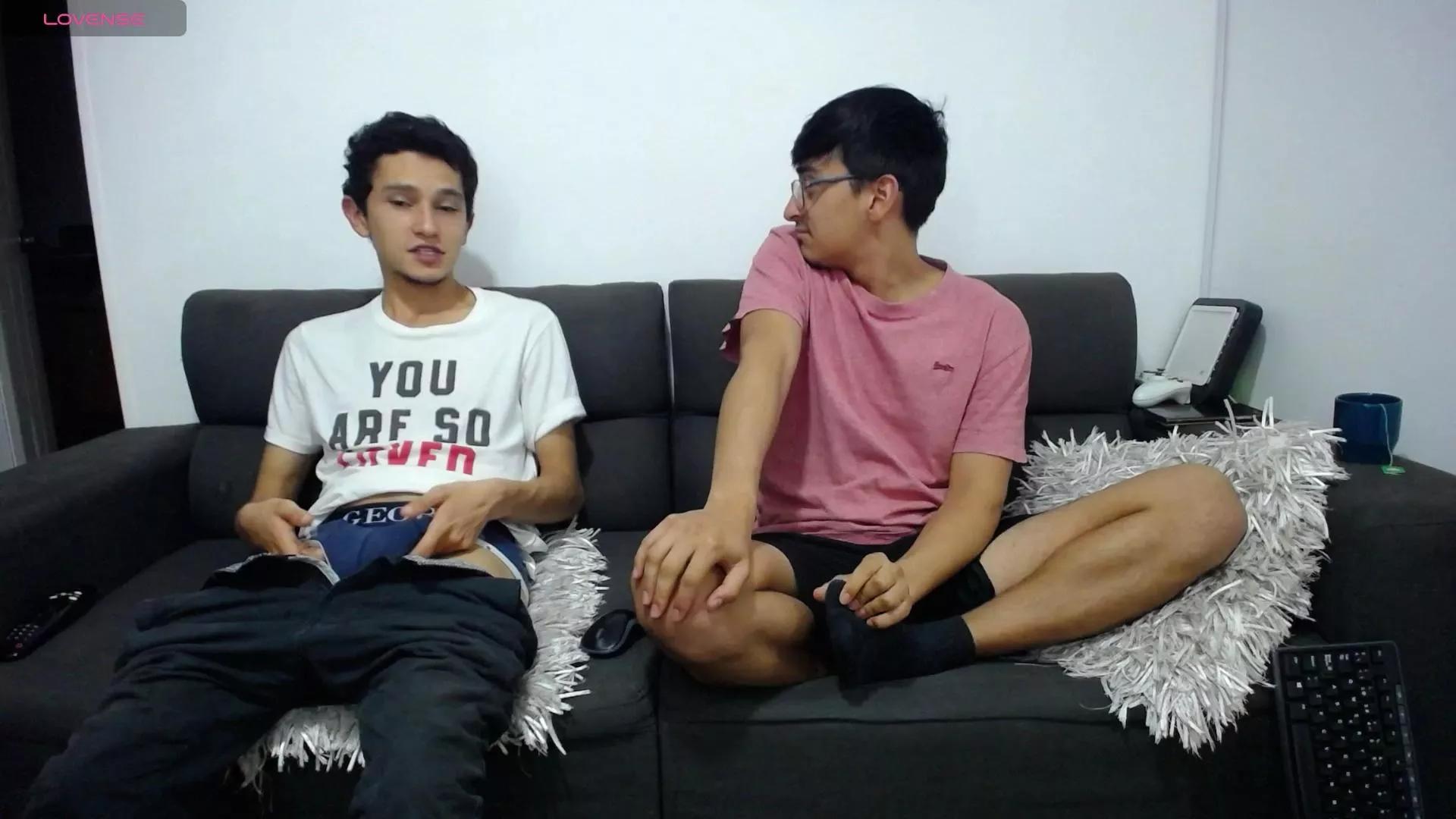 fallgays on Cam4 