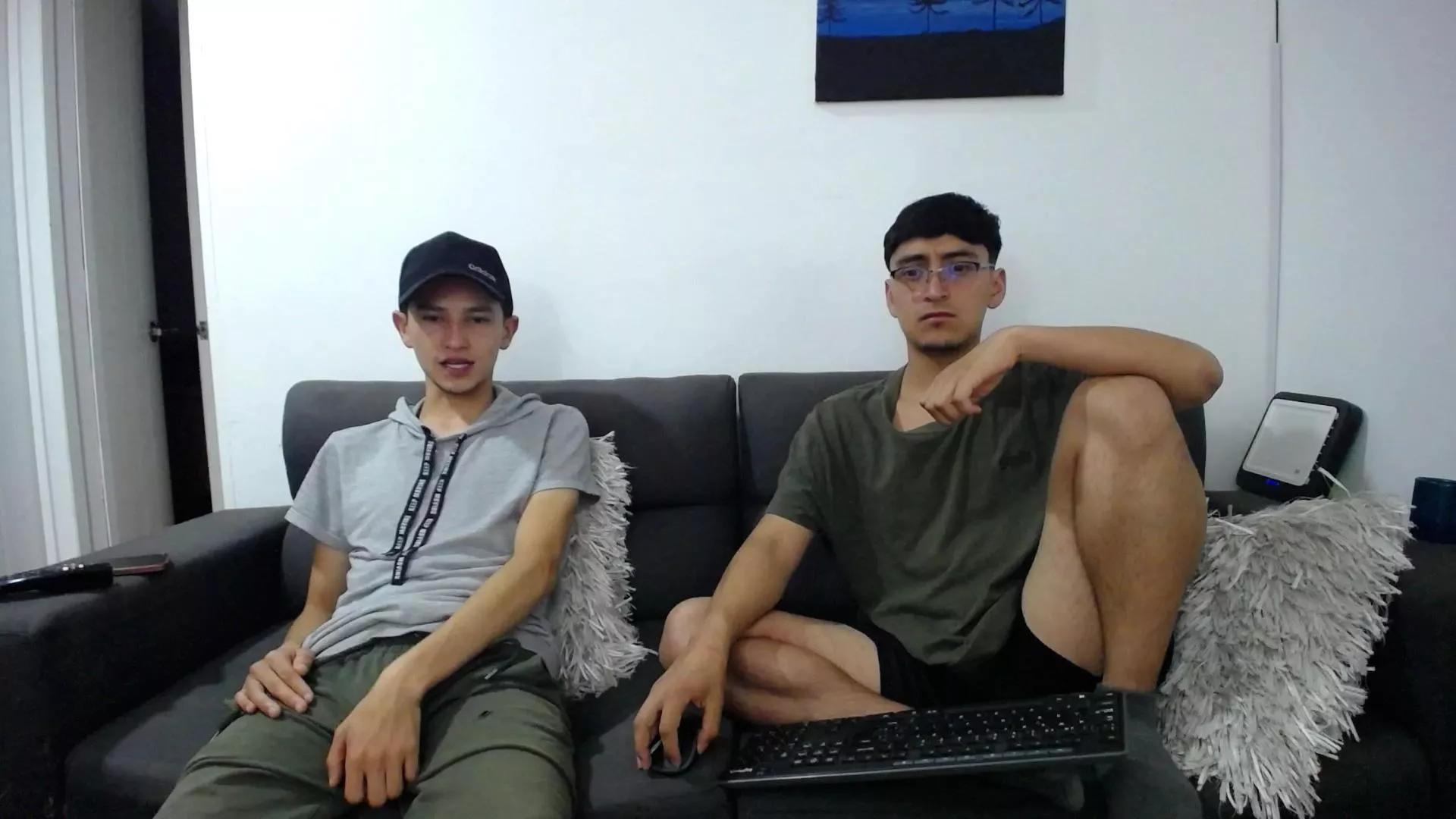 fallgays on Cam4 
