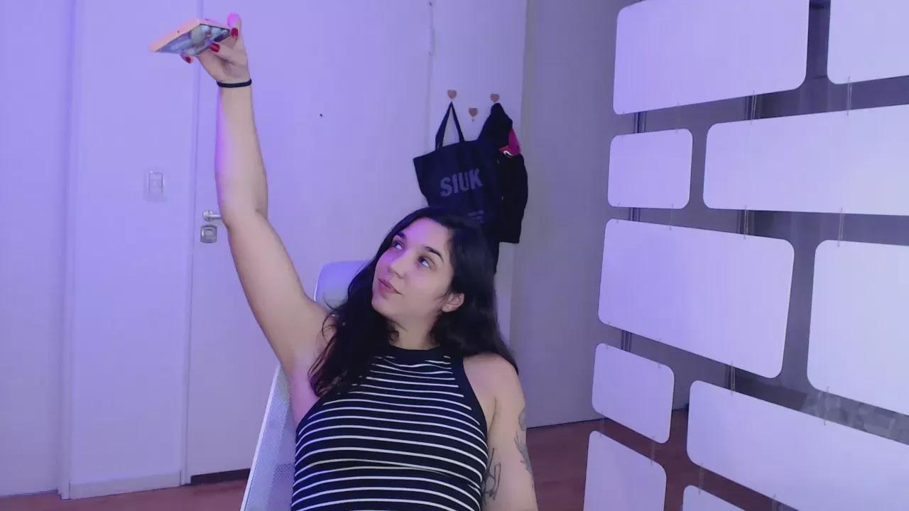 feliciabruna on Cam4 