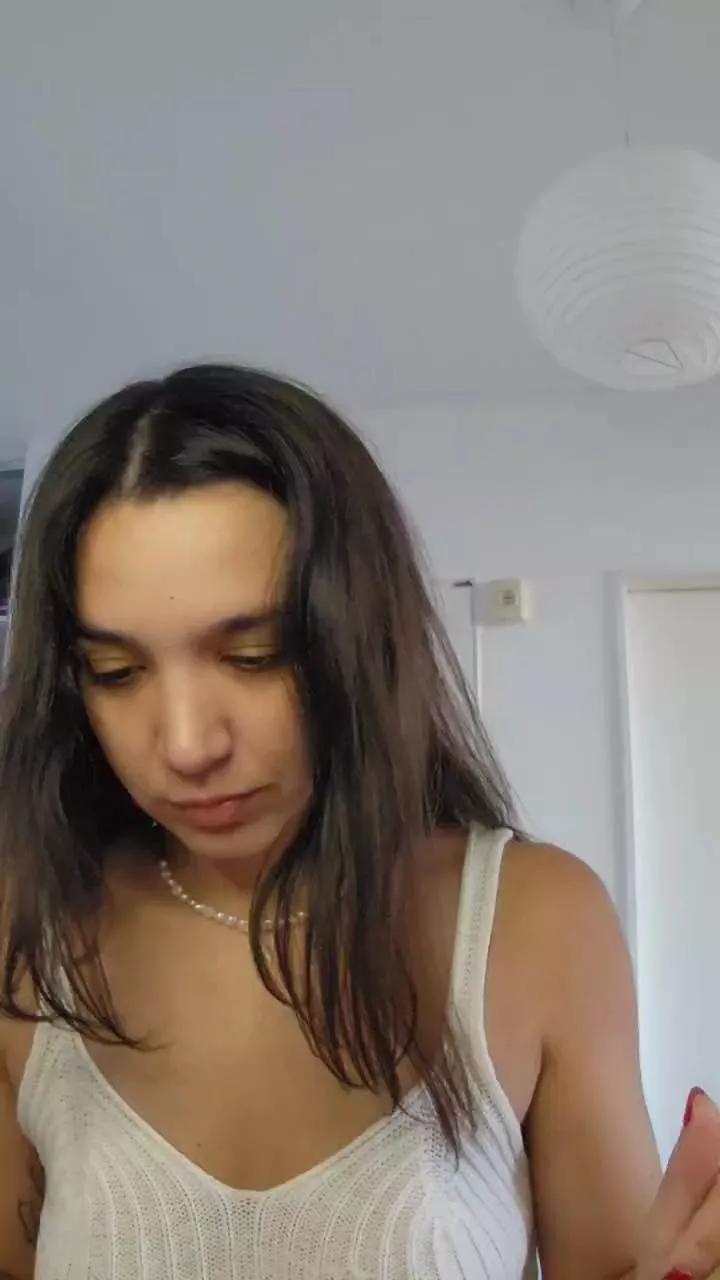 feliciabruna on Cam4 