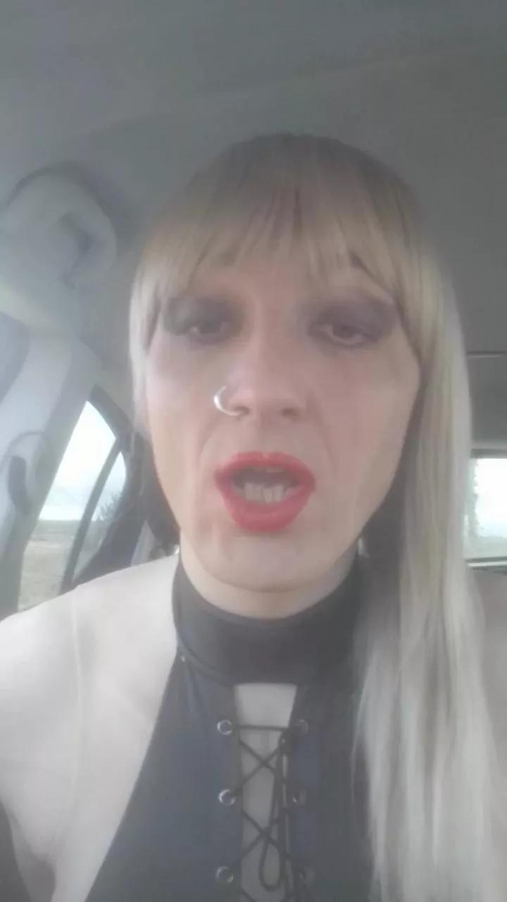 fetishpoup on Cam4 