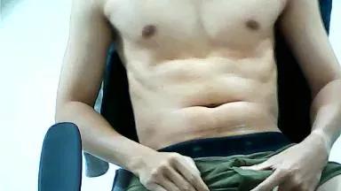 focus1021 on Cam4 
