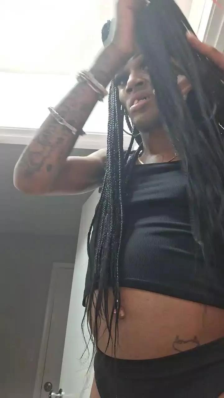 ForeignLifePOSH on Cam4 