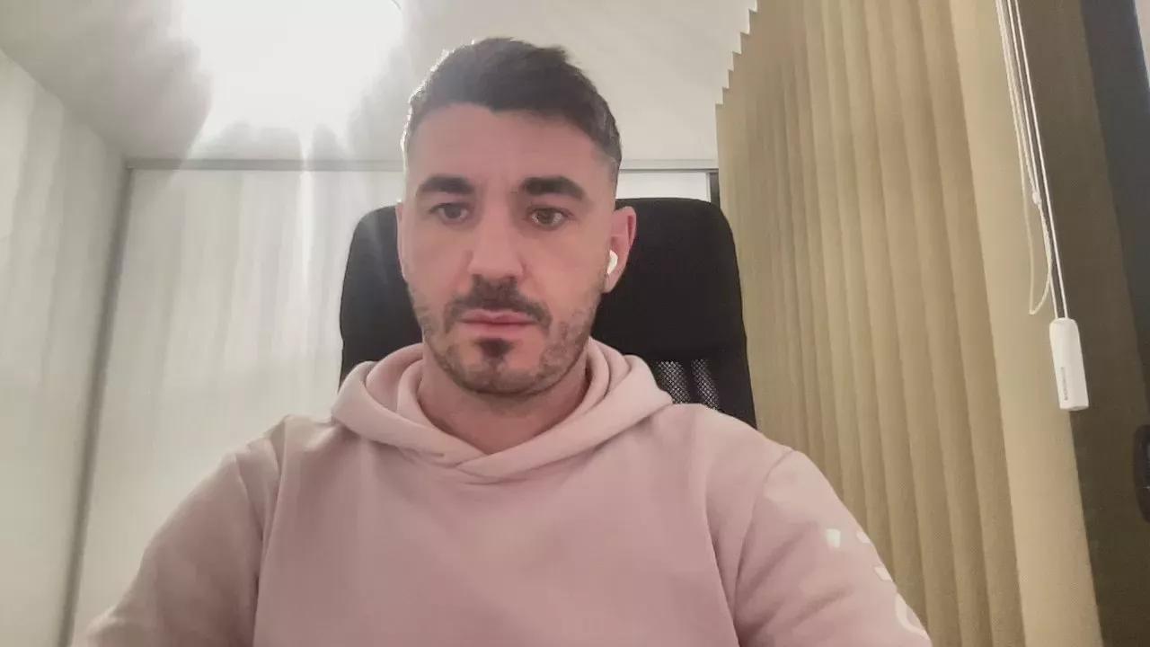 frstraight30 on Cam4 